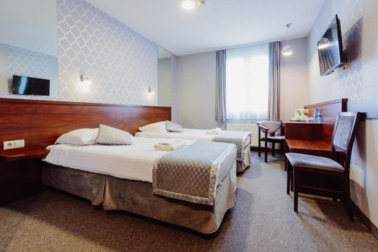 Отель Hotel Fero Express Краков